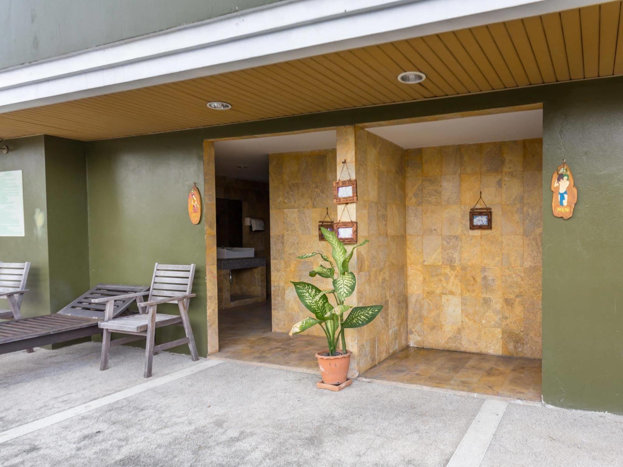 All Together Suite Hotel Bangkok Exterior photo