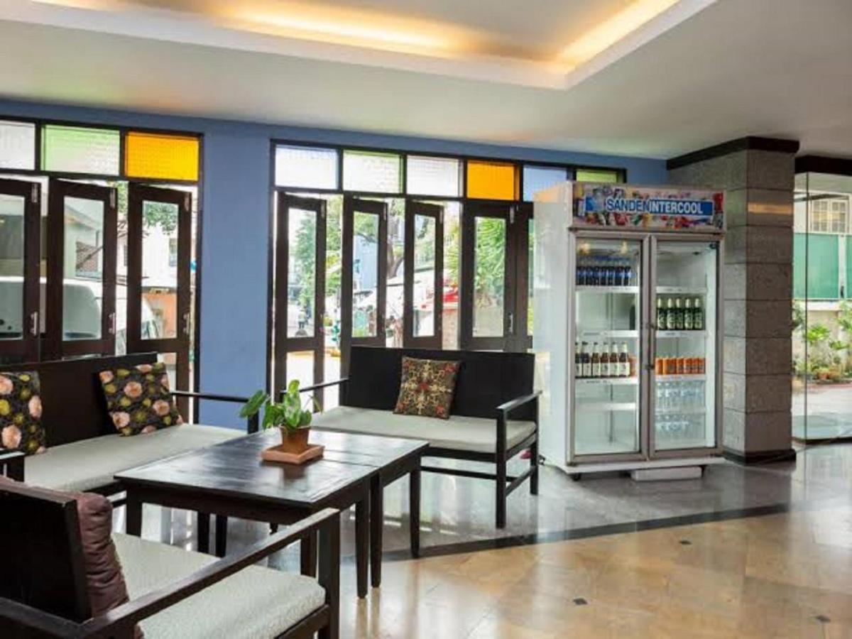 All Together Suite Hotel Bangkok Exterior photo